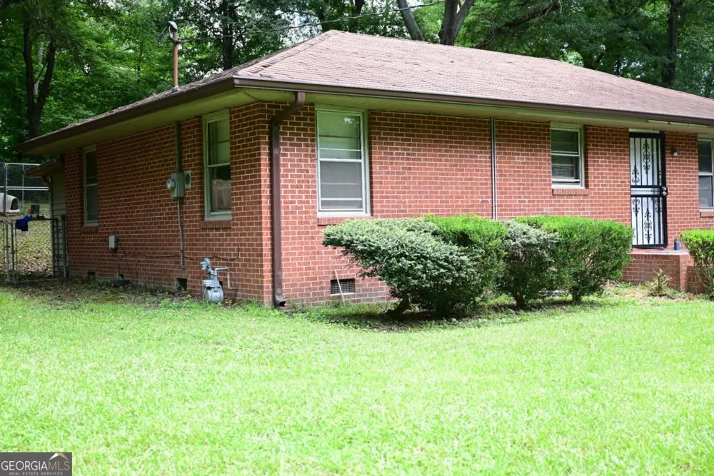6698 Baker DR Lithia Springs, GA 30122