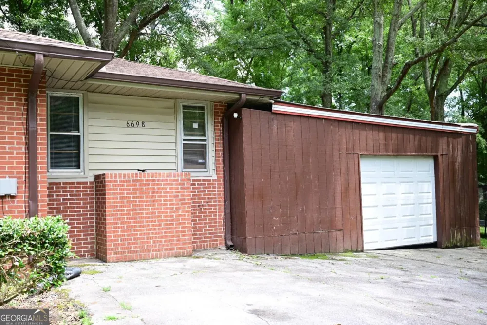 6698 Baker DR Lithia Springs, GA 30122