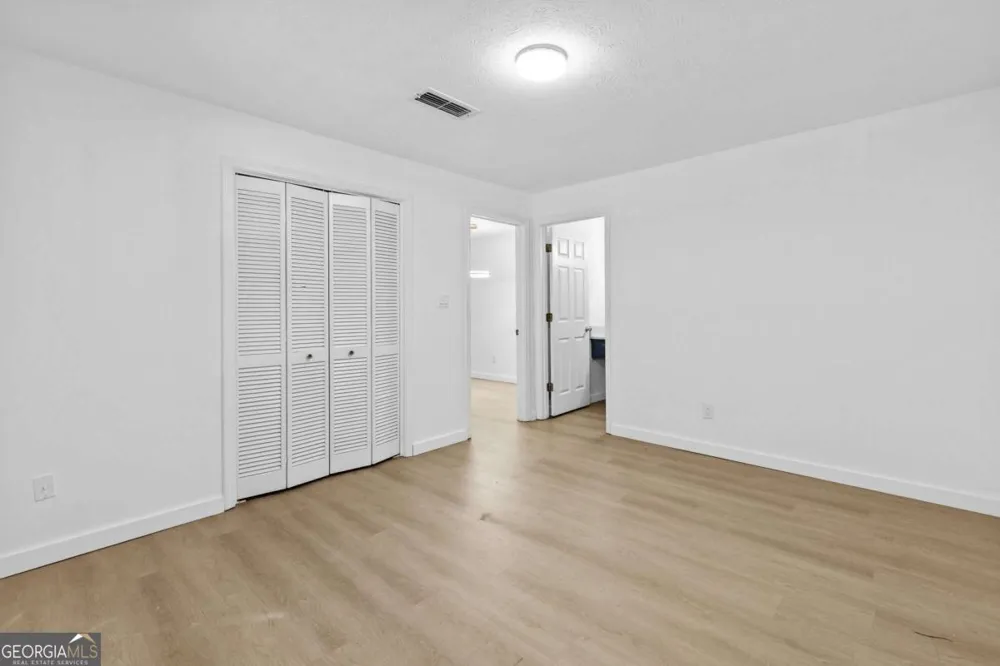 204 Berkeley Woods DR Duluth, GA 30096