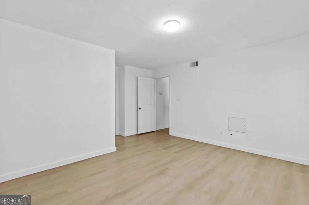 204 Berkeley Woods DR Duluth, GA 30096