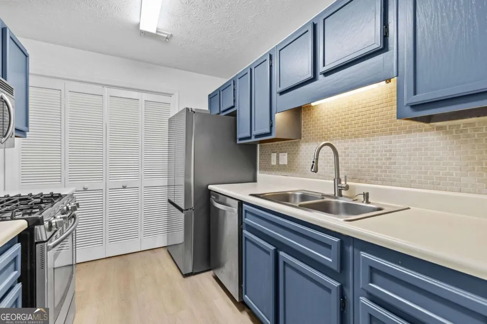 204 Berkeley Woods DR Duluth, GA 30096