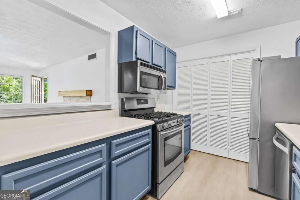 204 Berkeley Woods DR Duluth, GA 30096