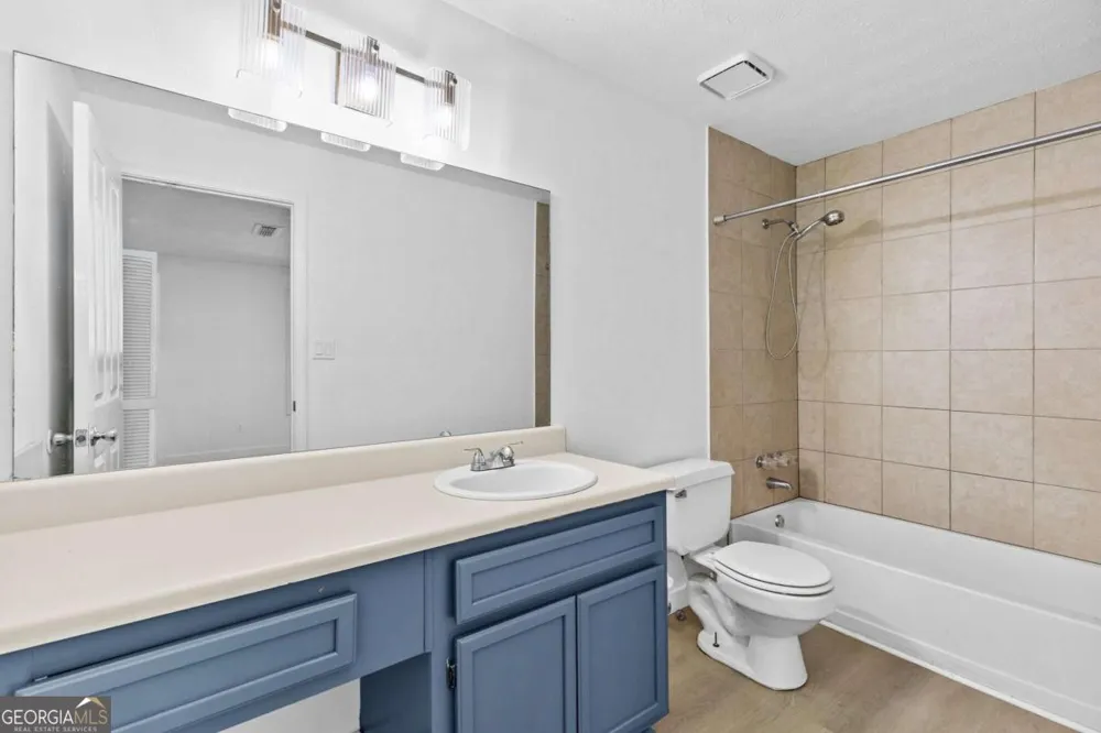204 Berkeley Woods DR Duluth, GA 30096