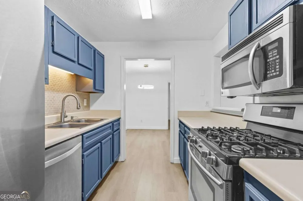 204 Berkeley Woods DR Duluth, GA 30096