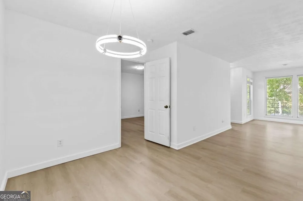 204 Berkeley Woods DR Duluth, GA 30096