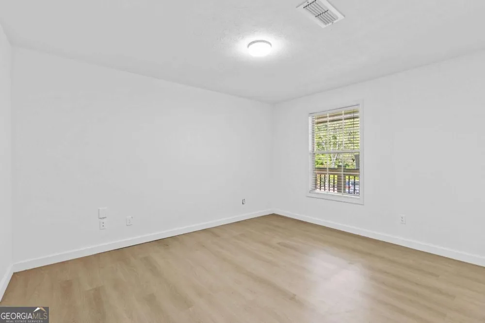 204 Berkeley Woods DR Duluth, GA 30096