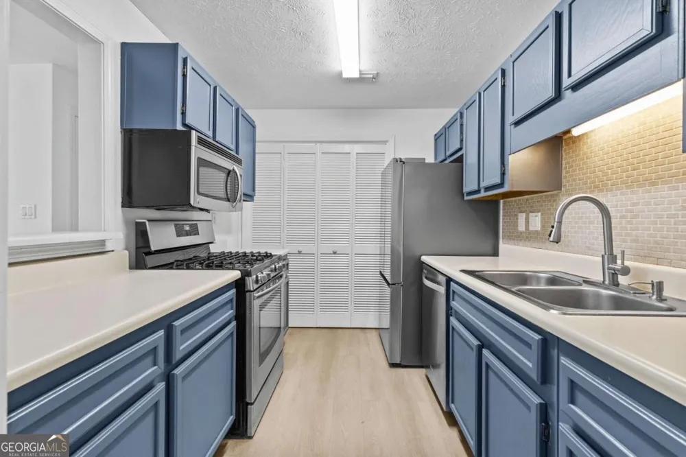 204 Berkeley Woods DR Duluth, GA 30096