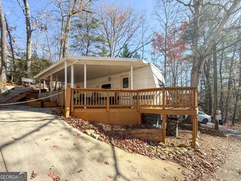 127 Rocky LN