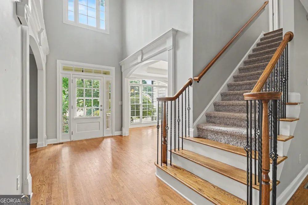 1762 Country Wood DR Hoschton, GA 30548