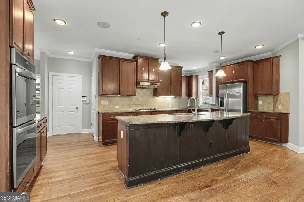 1762 Country Wood DR Hoschton, GA 30548