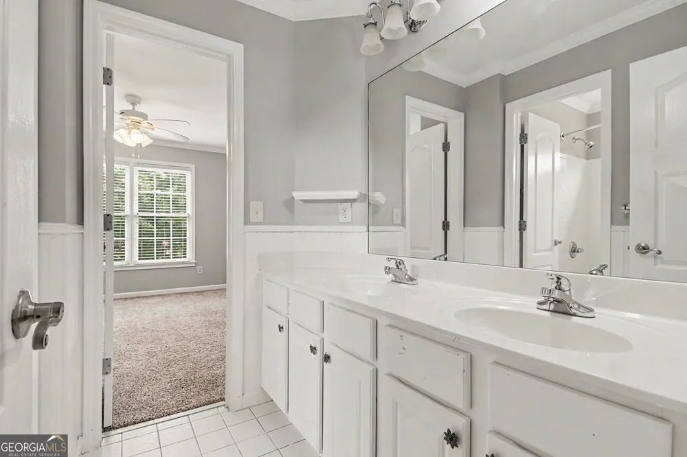 1762 Country Wood DR Hoschton, GA 30548