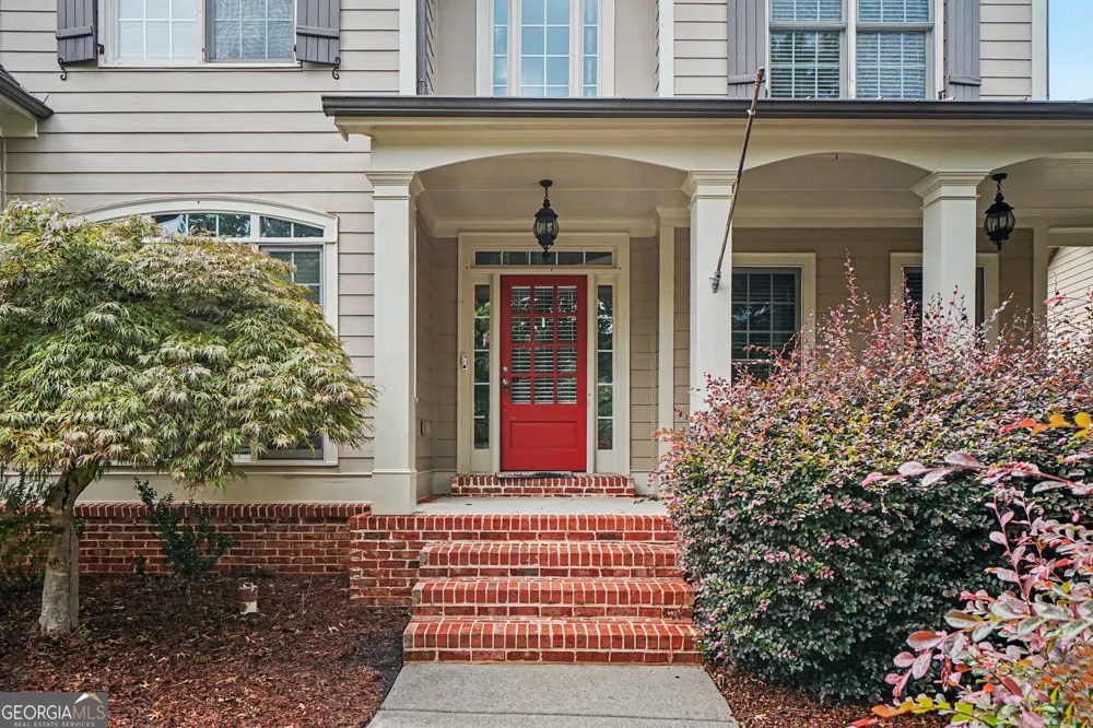 1762 Country Wood DR Hoschton, GA 30548