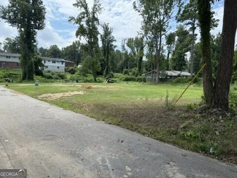317 & 319 RILEY CIR