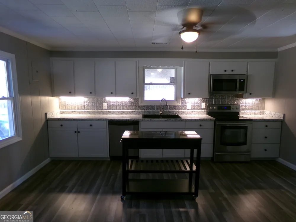 305 Daisy ST NW Resaca, GA 30735