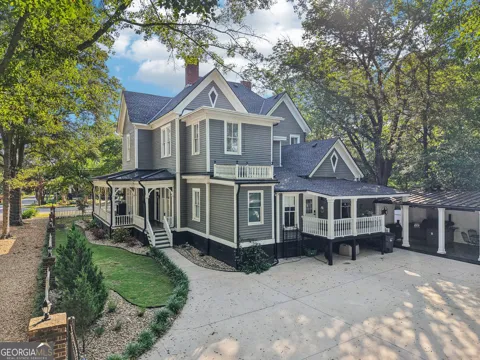 207 E Hightower TRL