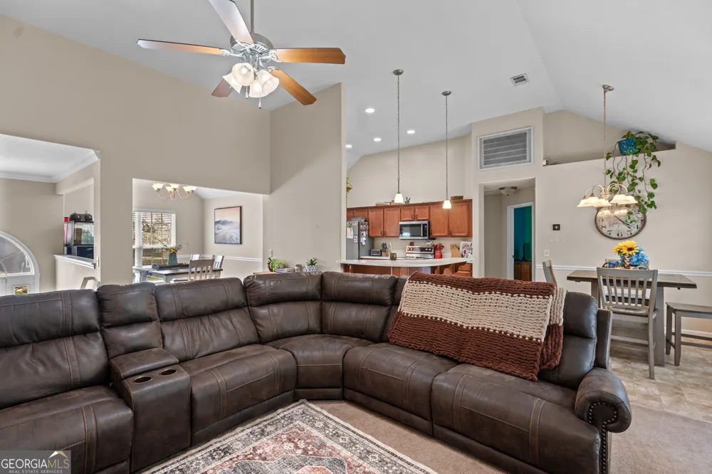 197 Parker LN Richmond Hill, GA 31324