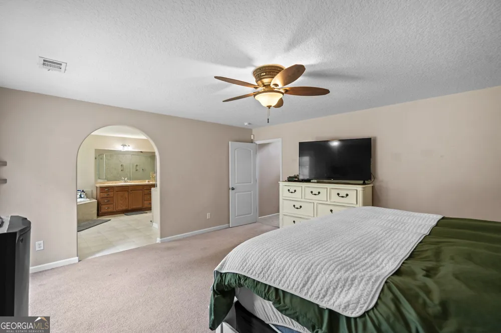 197 Parker LN Richmond Hill, GA 31324