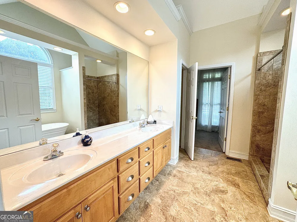 11 Watertstone DR Cartersville, GA 30121