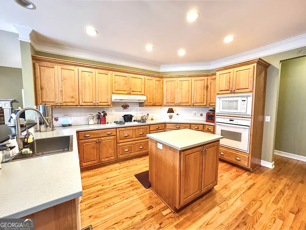 11 Watertstone DR Cartersville, GA 30121