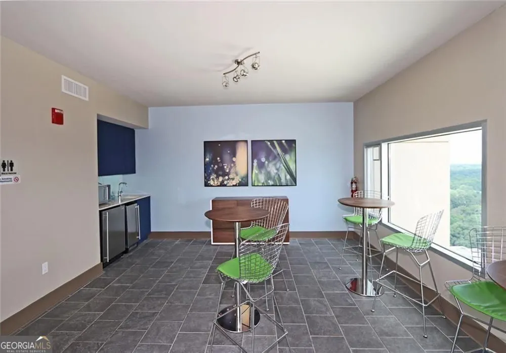 4561 Olde Perimeter WAY Dunwoody, GA 30346