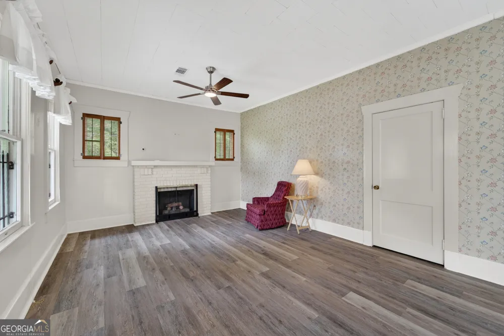 417 E Sellers ST Douglas, GA 31533