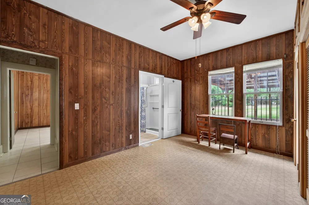 417 E Sellers ST Douglas, GA 31533