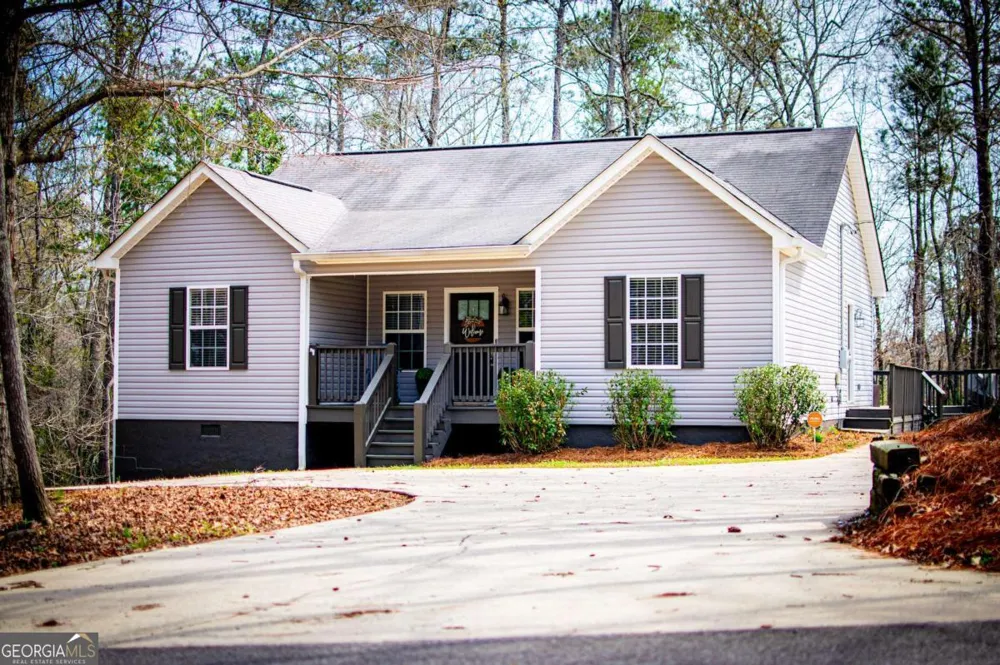212 Hillcrest RD Heflin, AL 36264