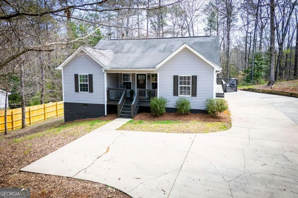 212 Hillcrest RD Heflin, AL 36264