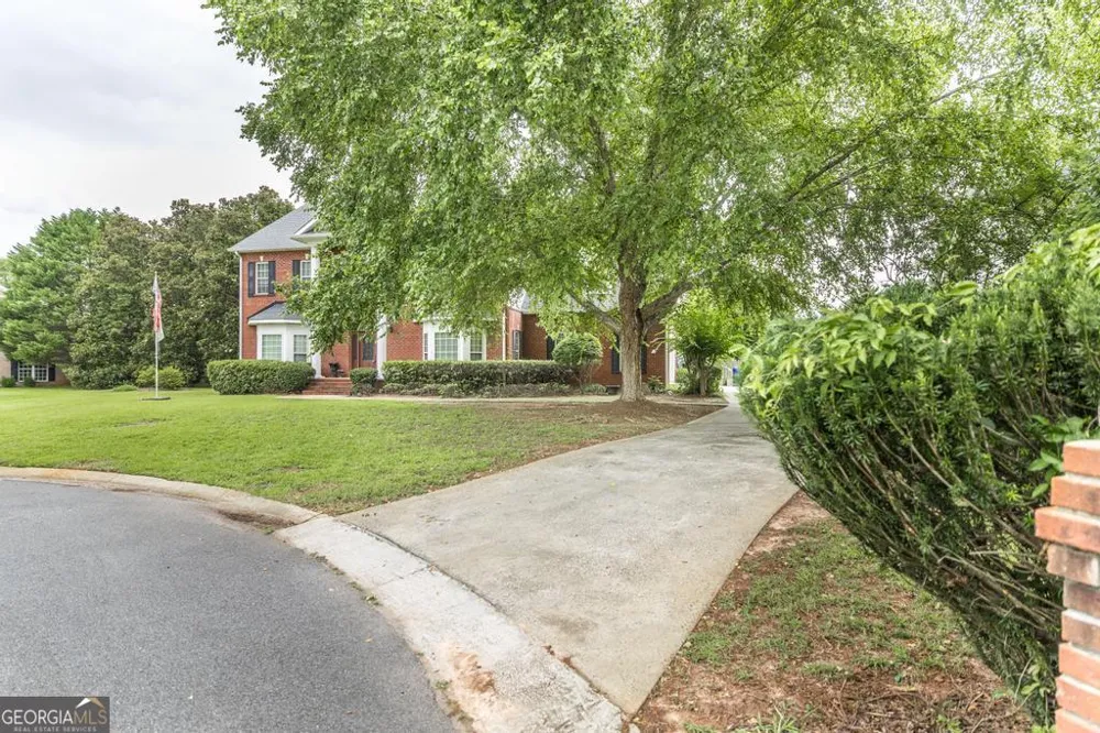 208 Martin TER Kathleen, GA 31047