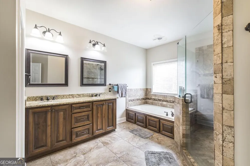 208 Martin TER Kathleen, GA 31047