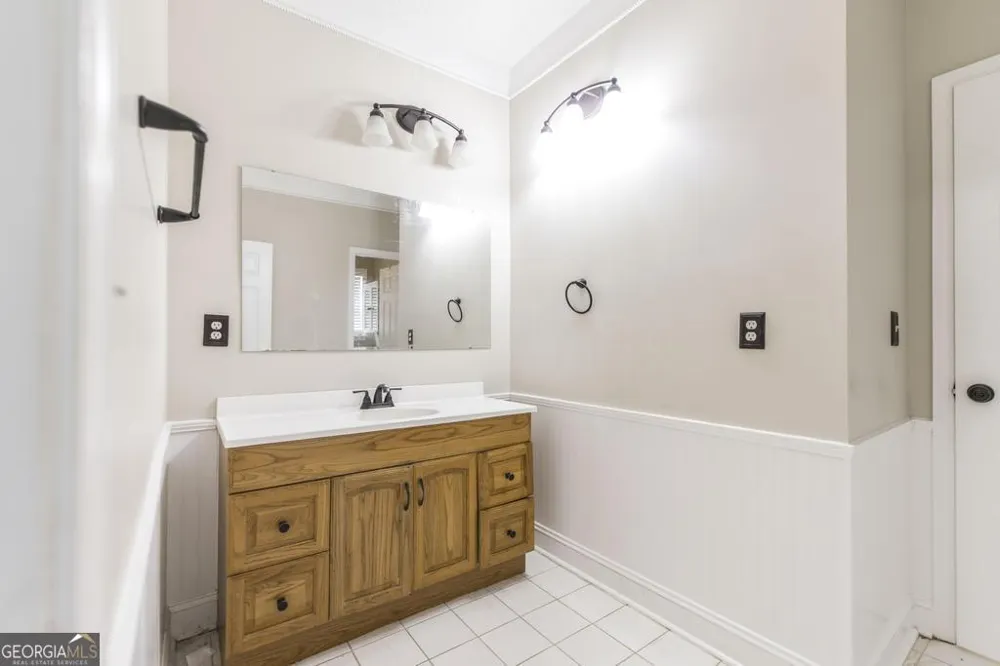 208 Martin TER Kathleen, GA 31047