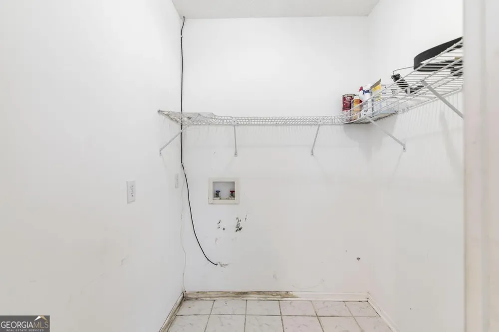 208 Martin TER Kathleen, GA 31047