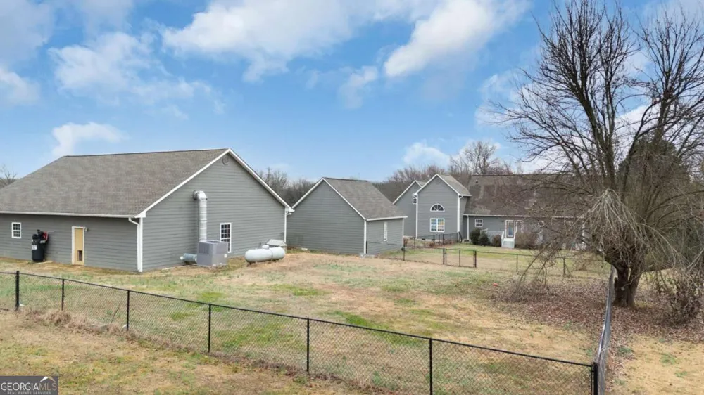 425 McDaniel Station RD SW Calhoun, GA 30701