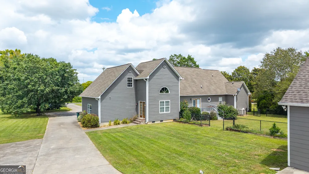 425 McDaniel Station RD SW Calhoun, GA 30701