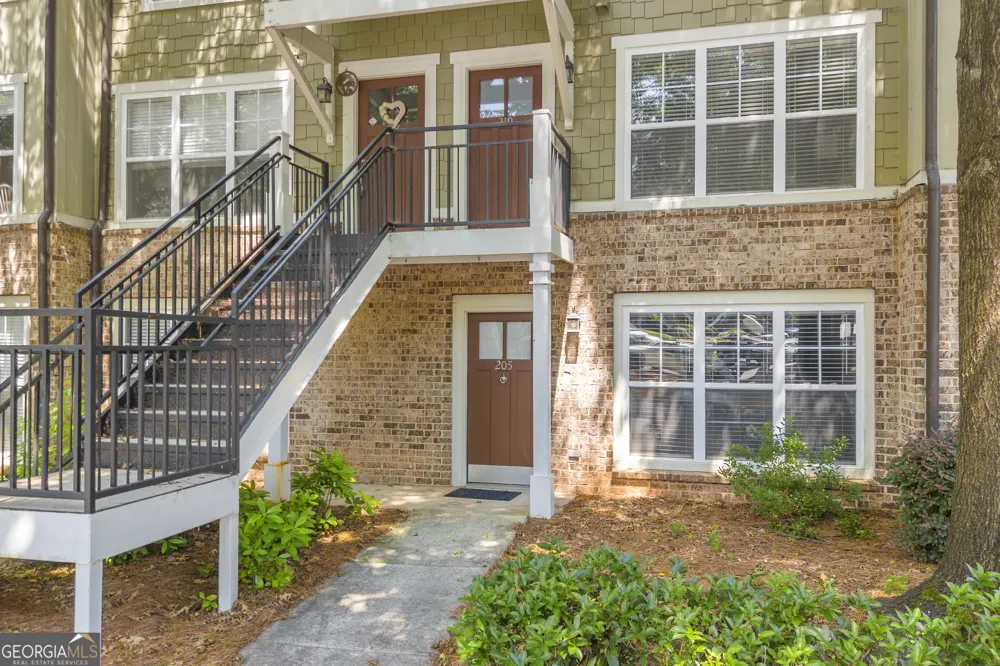 490 Barnett Shoals RD Athens, GA 30605