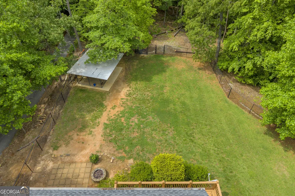 946 Riverdale RD Toccoa, GA 30577