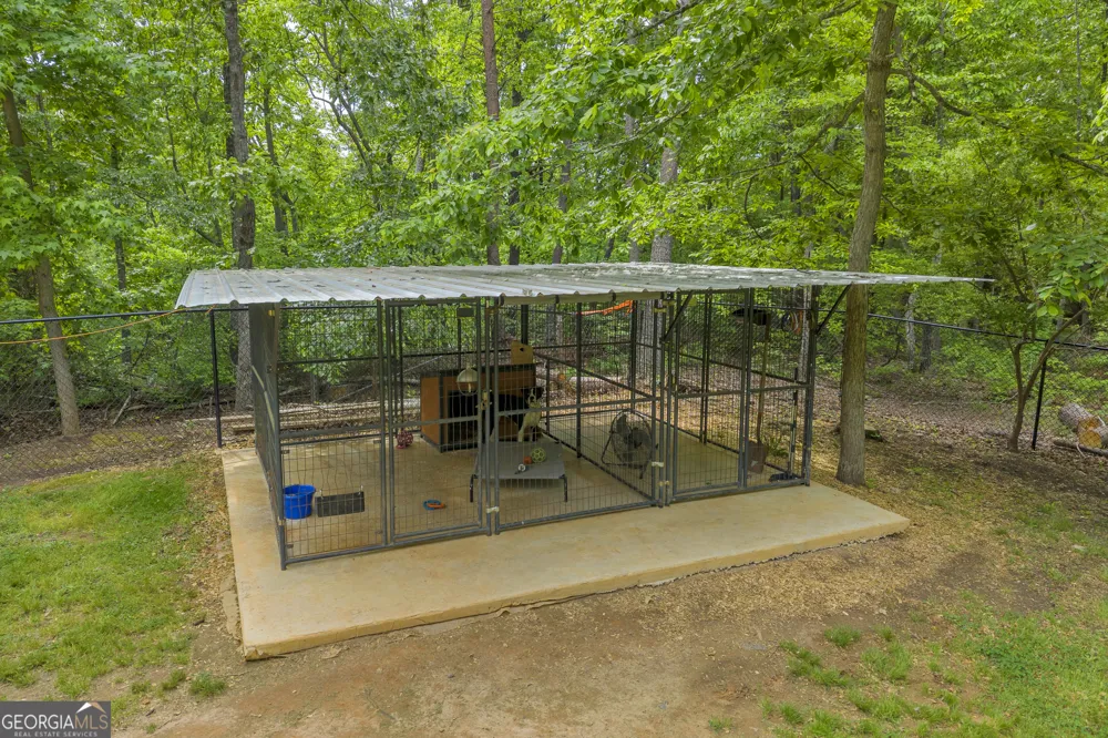 946 Riverdale RD Toccoa, GA 30577