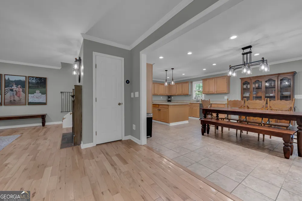 946 Riverdale RD Toccoa, GA 30577