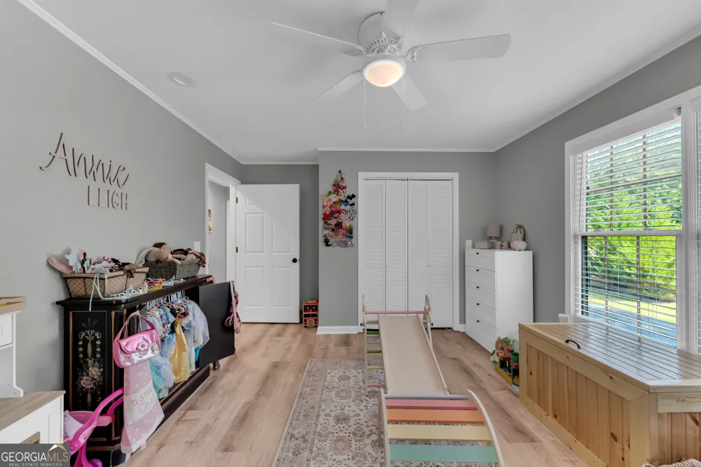 946 Riverdale RD Toccoa, GA 30577