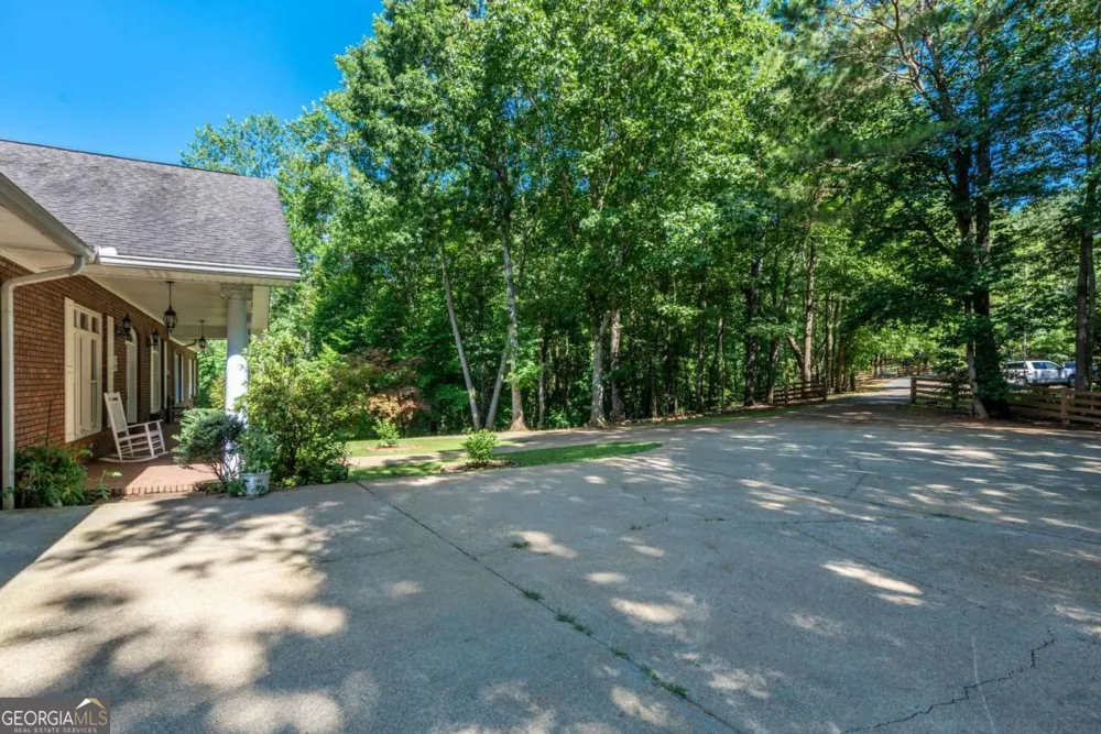 755 Harris RD Jasper, GA 30143