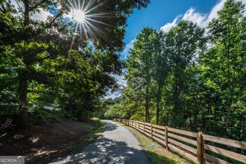 755 Harris RD Jasper, GA 30143