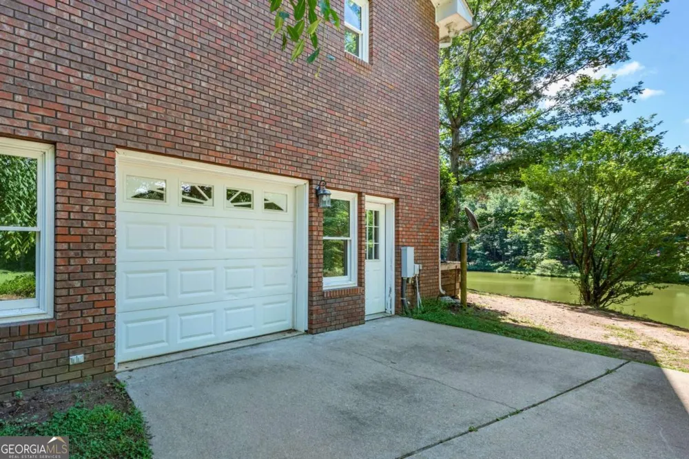755 Harris RD Jasper, GA 30143