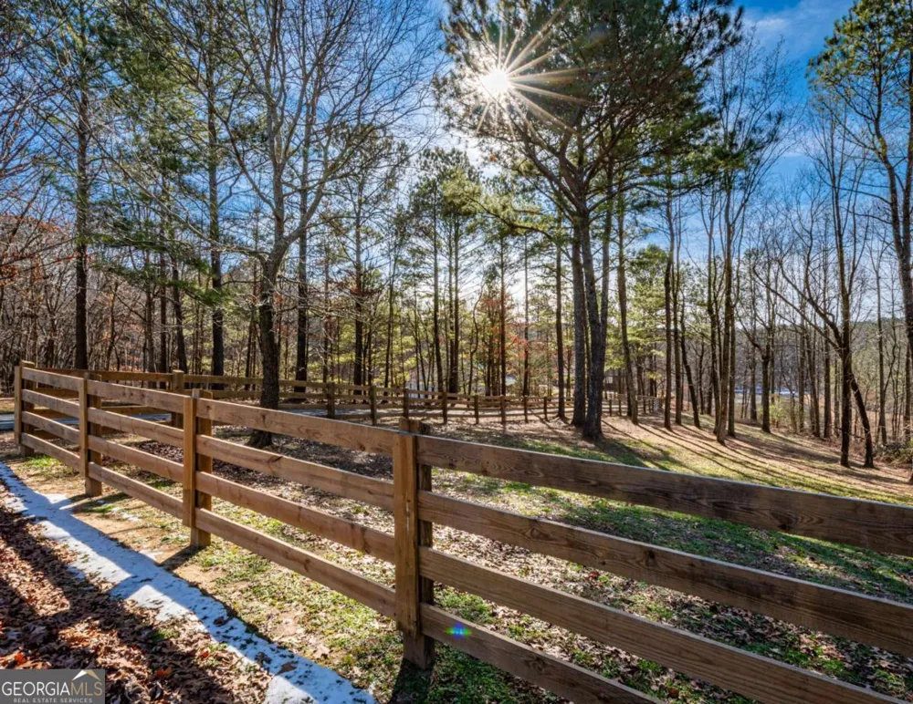 755 Harris RD Jasper, GA 30143