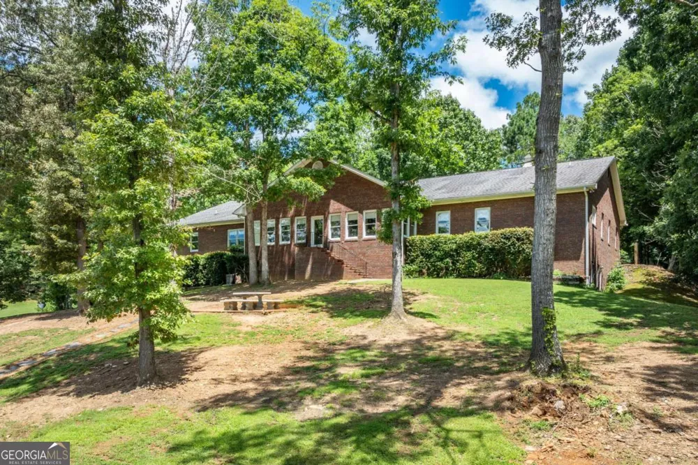 755 Harris RD Jasper, GA 30143
