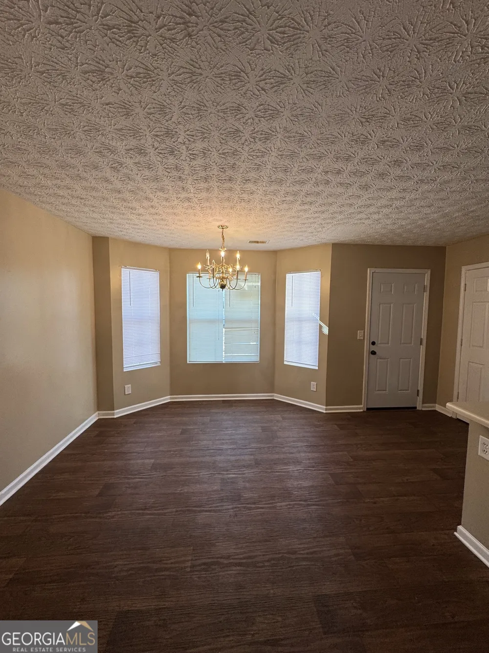 5869 Strathmoor Manor CIR Lithonia, GA 30058