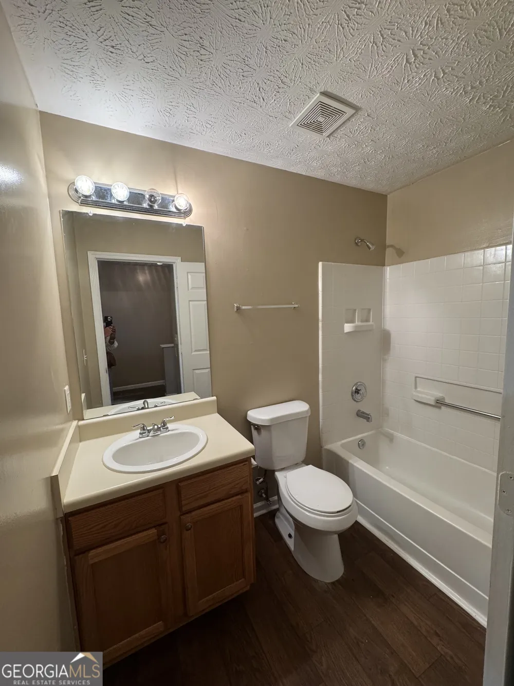 5869 Strathmoor Manor CIR Lithonia, GA 30058