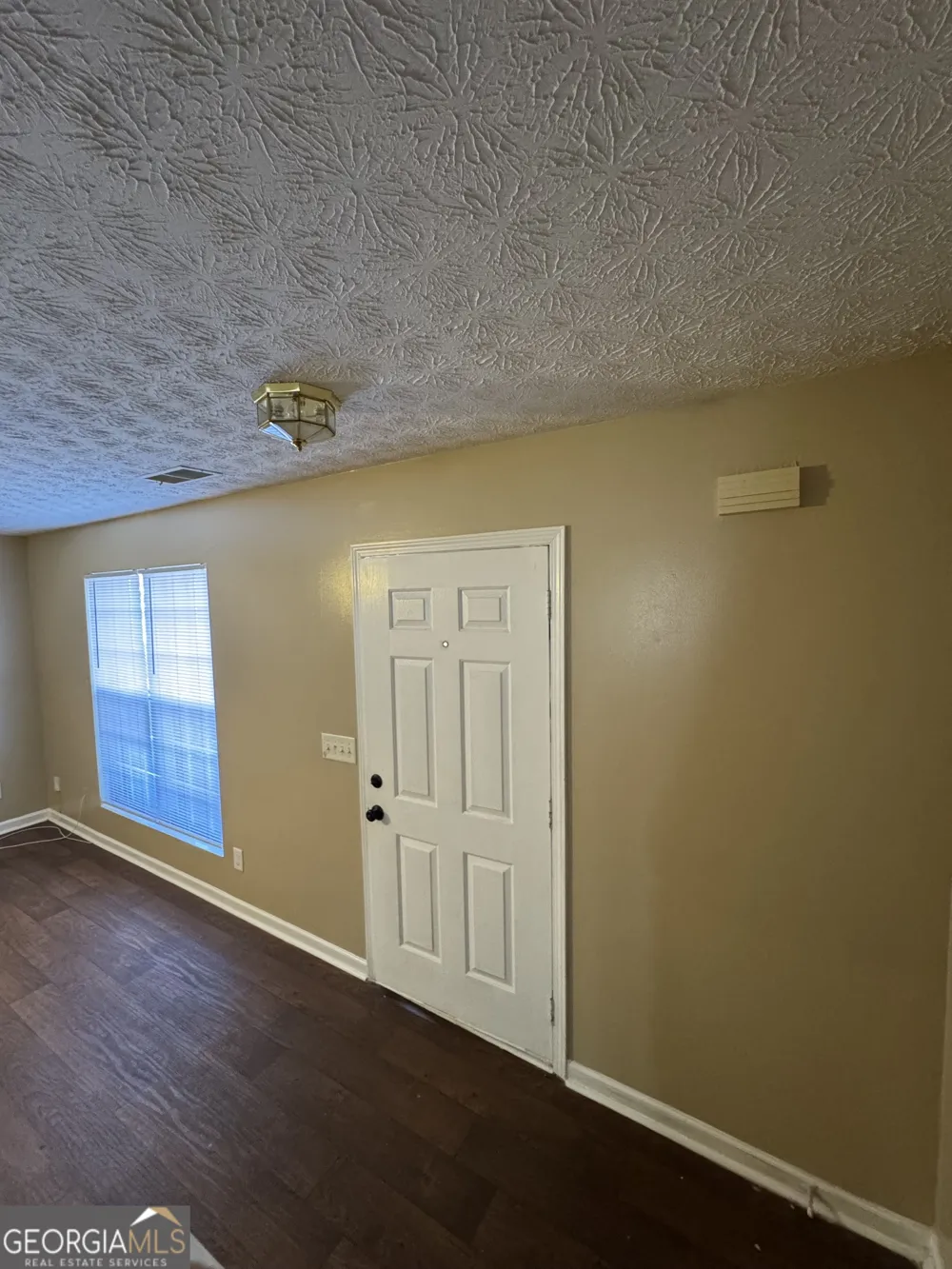 5869 Strathmoor Manor CIR Lithonia, GA 30058