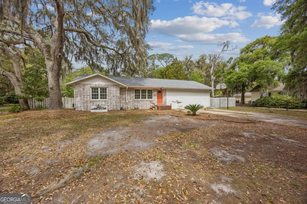 303 Mahan ST St. Marys, GA 31558