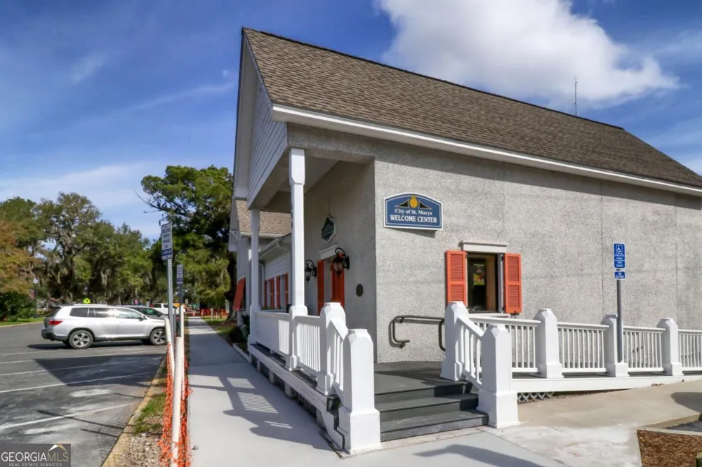 303 Mahan ST St. Marys, GA 31558