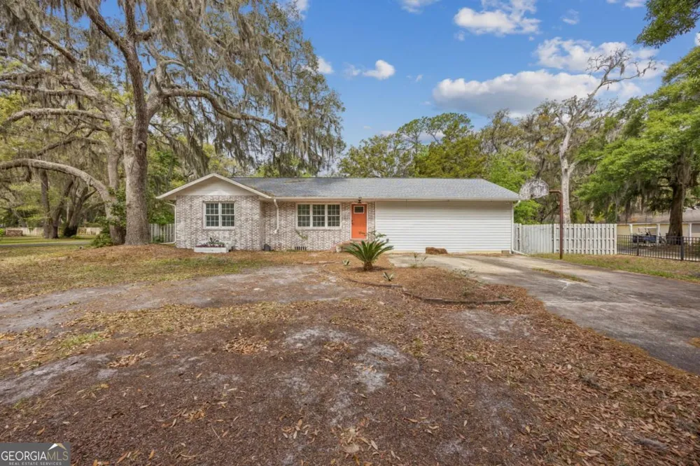 303 Mahan ST St. Marys, GA 31558